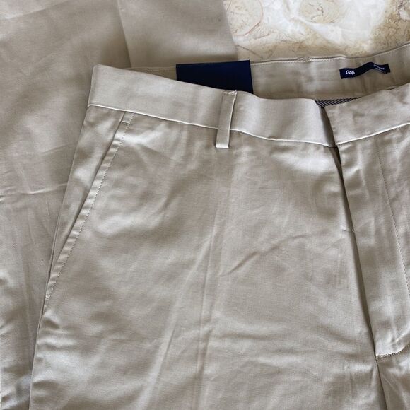 NWT Gap Straight Leg Khakis 38”/30” - Picture 6 of 9